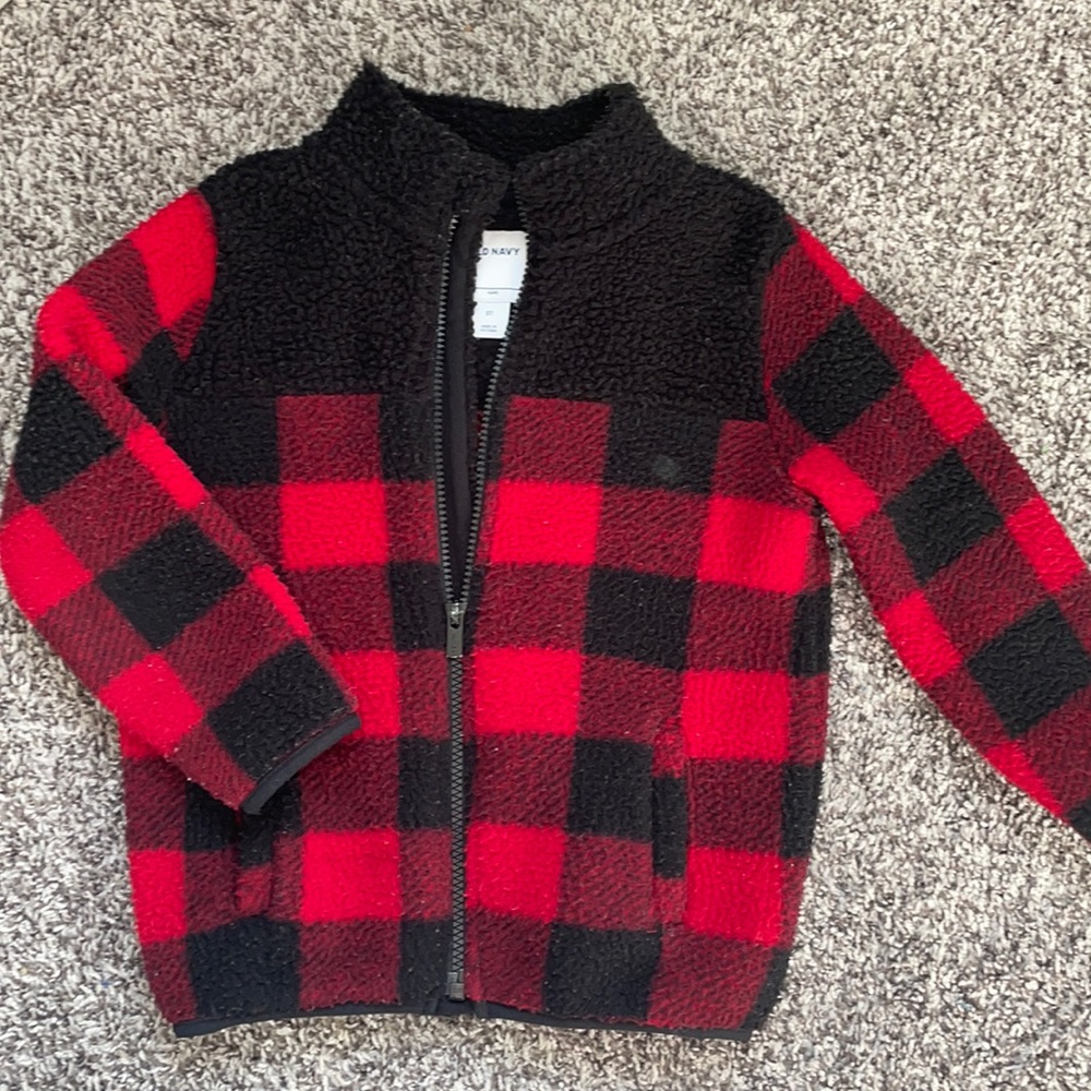 5t old navy Buffalo plaid fuzzy zip up